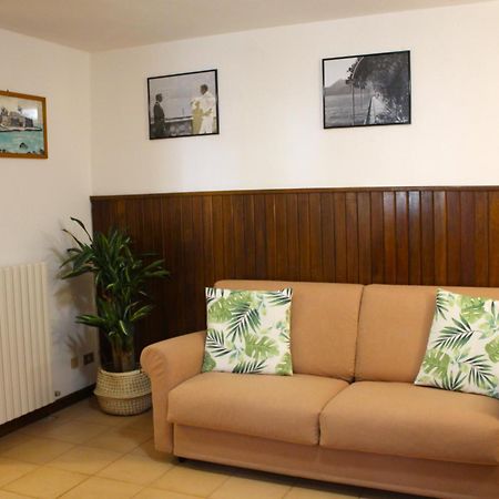 Riva Bianca Castle Holiday Home Льерна Экстерьер фото