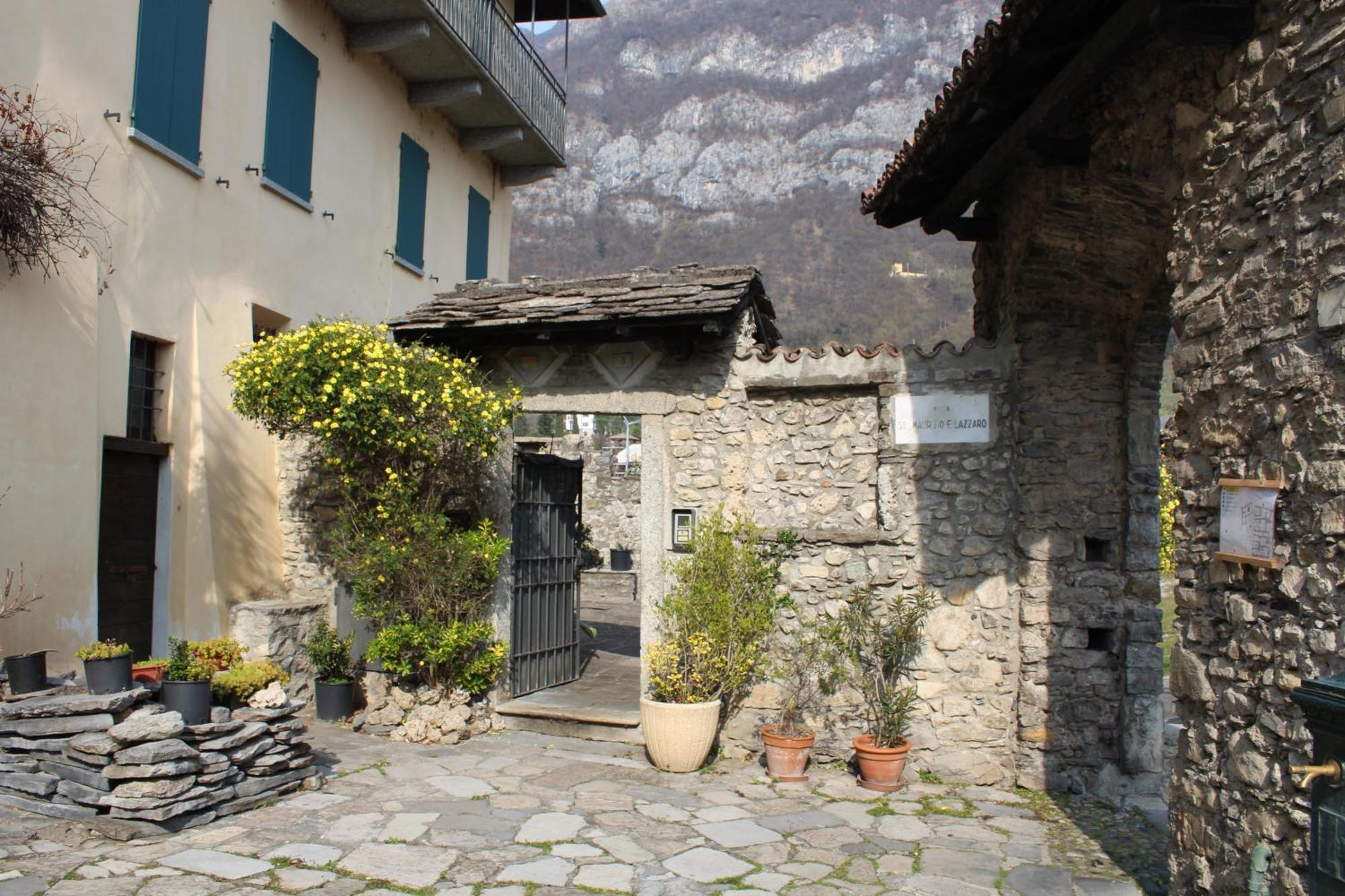 Riva Bianca Castle Holiday Home Льерна Экстерьер фото